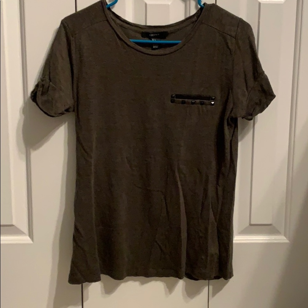 Short sleeve top